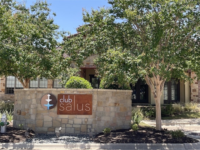 104 Rivalto Cir Unit 1, Lakeway, TX 78734 - view of community sign