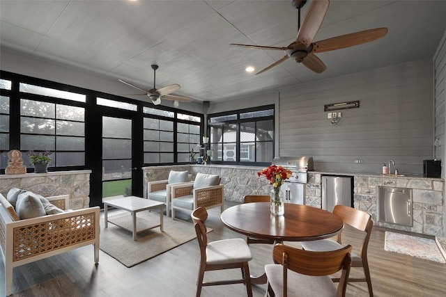 225 Escarpment Way, Cedar Park, TX 78613 - sunroom with a sink