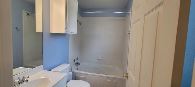 195 Cardinal Dr, Paige, TX 78659 - full bathroom featuring toilet,  shower combination, and vanity