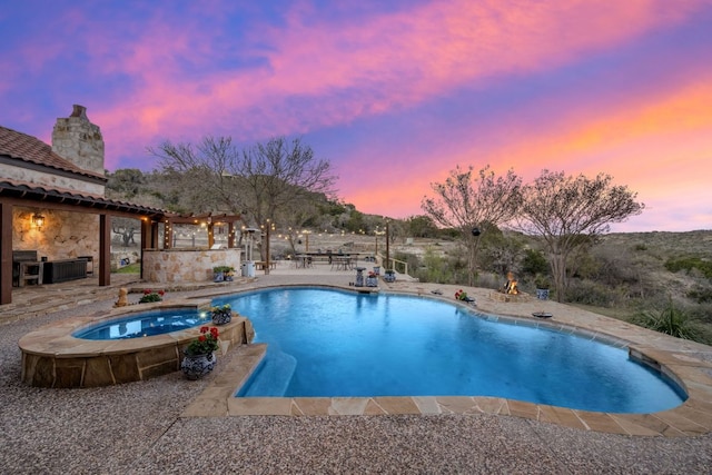 164 Camino Del Reserve, Comfort, TX 78013 - swimming pool featuring an in-ground hot tub and a patio area