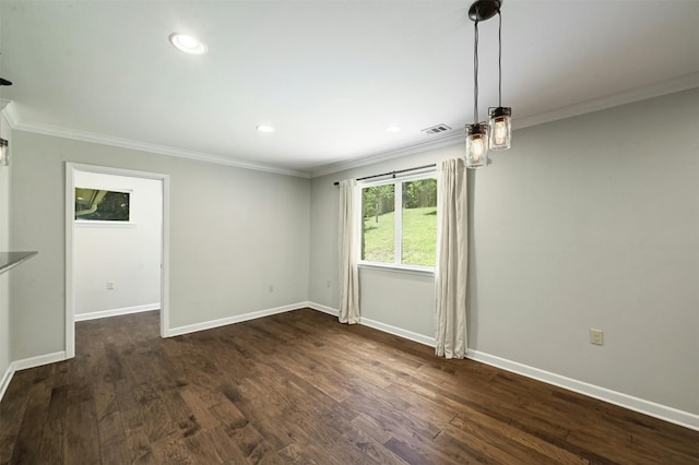 4905 Southcrest Dr, Austin, TX 78746 - empty room featuring crown molding, dark wood finished floors, baseboards, and recessed lighting