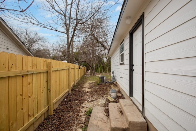 1317 Mckie Cv, Austin, TX 78752 - view of property exterior with fence