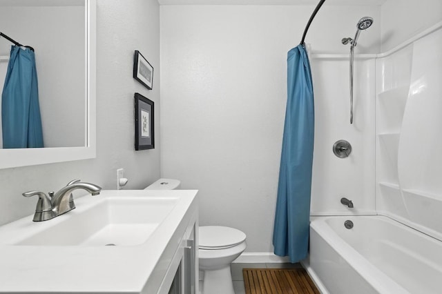 3820 Southway Dr Unit C, Austin, TX 78704 - full bathroom with baseboards, toilet, shower / bath combo, and vanity