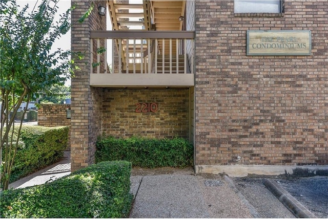 2210 Pearl St Unit 306, Austin, TX 78705 - property entrance with brick siding