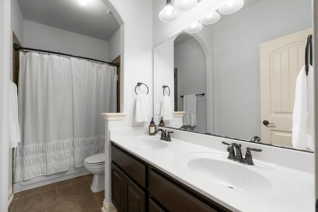 630 Wild Rose Dr, Austin, TX 78737 - full bath featuring double vanity, tile patterned floors, and shower / tub combo