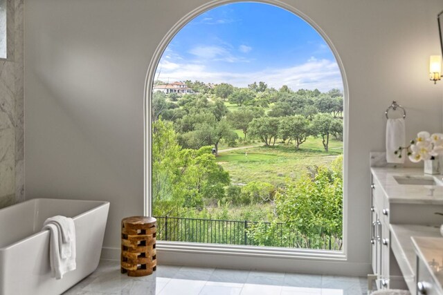 12625 Maidenhair Ln Unit 31, Austin, TX 78738 - full bath with a freestanding bath and vanity