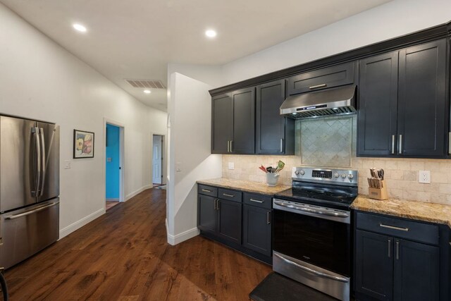 124 Hoskins Trl, Boerne, TX 78006 - kitchen with extractor fan, stainless steel appliances, light stone countertops, decorative backsplash, and baseboards