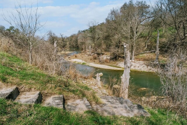124 Hoskins Trl, Boerne, TX 78006 - water view