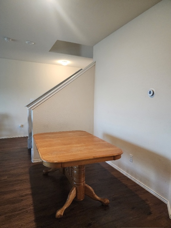 428 Major Lee Ln Unit 10H, Jarrell, TX 76537 - dining space featuring wood finished floors and baseboards