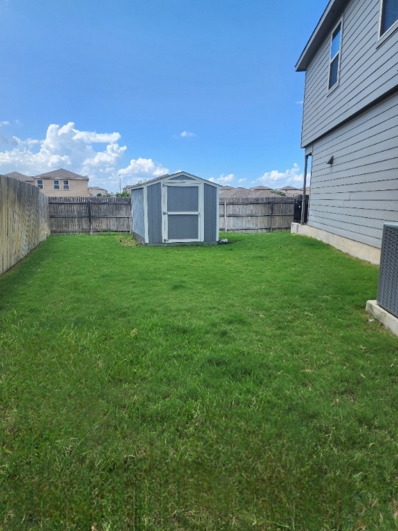 428 Major Lee Ln Unit 10H, Jarrell, TX 76537 - fenced backyard with a shed