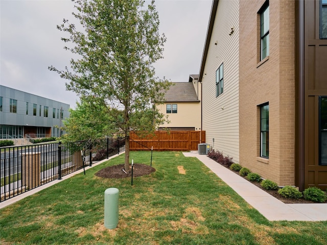 2209 Woodland Ave Unit 501, Austin, TX 78741 - view of yard with central AC unit