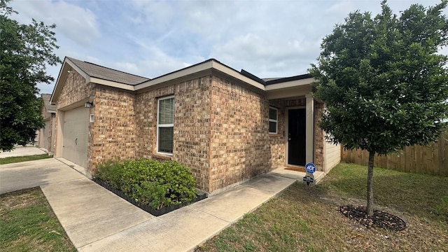 721 Yearwood Ln Unit 45E, Jarrell, TX 76537 - photo 1