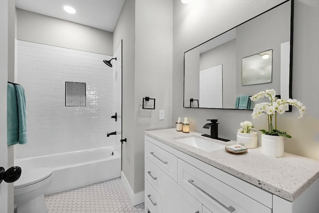 12935 Prairie Cir Unit 3641, Kempner, TX 76539 - full bath featuring vanity, shower / tub combination, tile patterned floors, toilet, and baseboards