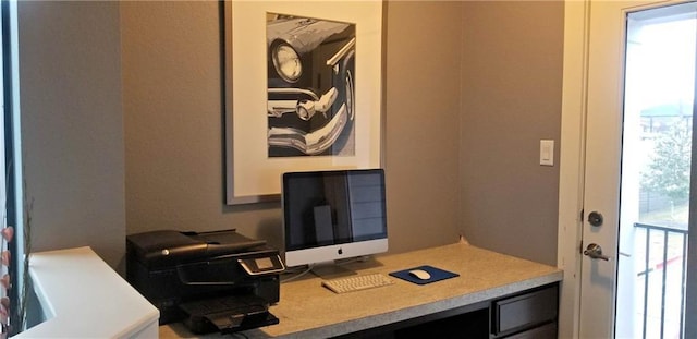 2020 Tripshaw Ln Unit 65C, Austin, TX 78741 - view of home office