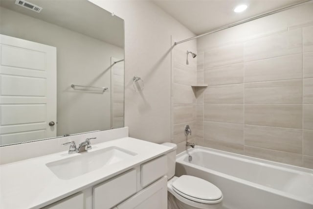 825 Sun Grove Trl, Georgetown, TX 78628 - full bath with  shower combination, toilet, vanity, and recessed lighting
