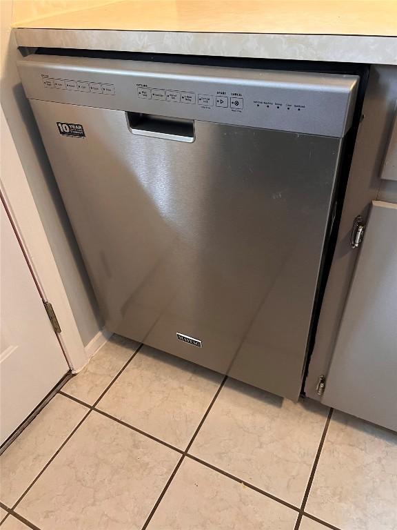 8500 Woodstone Dr, Austin, TX 78757 - kitchen view of dishwasher