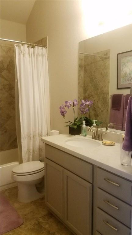 5301 Ponte Tresa Dr, Bee Cave, TX 78738 - full bath featuring vanity and shower / bath combo