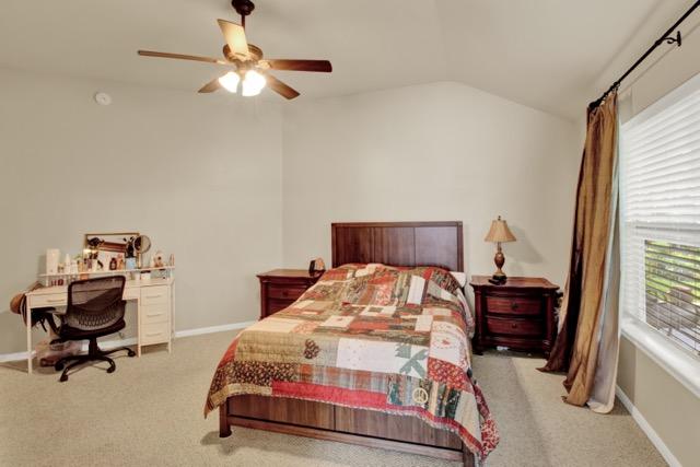 1040 Kensington Castle Trl, Pflugerville, TX 78660 - photo 22