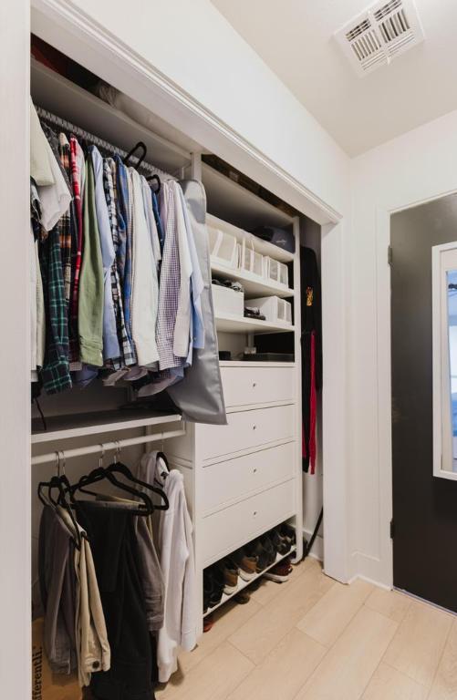 909 Reinli St Unit 102, Austin, TX 78751 - view of closet
