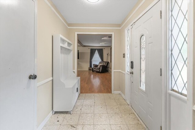 5519 Coon Tree Ct, Humble, TX 77346 - entryway featuring baseboards