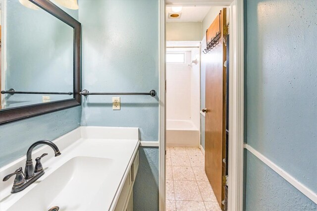 5519 Coon Tree Ct, Humble, TX 77346 - full bath featuring vanity and tile patterned flooring