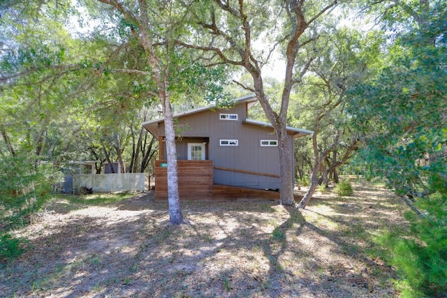 203 Hickory Dr, Sheridan, TX 77475 - view of home's exterior