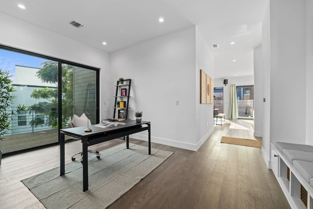 2800 Del Curto Rd Unit 9, Austin, TX 78704 - office with wood finished floors and recessed lighting