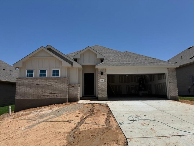 245 Seattle Slew Dr, Jarrell, TX 76537 - photo 2