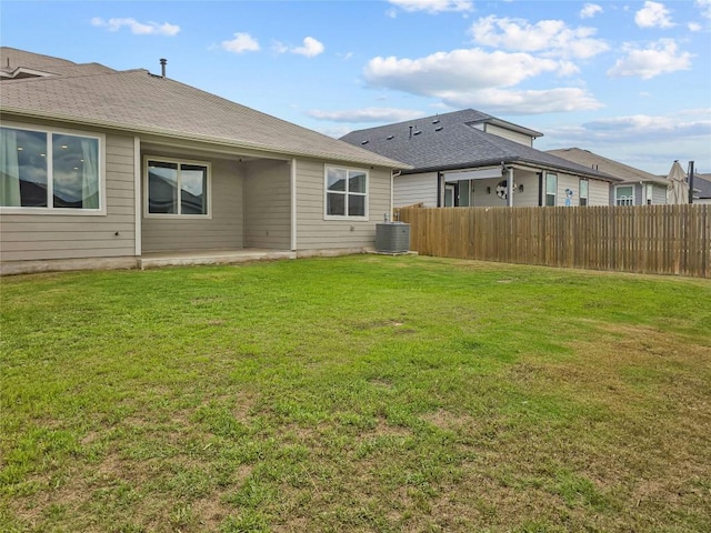 view of yard featuring a patio and cooling unit