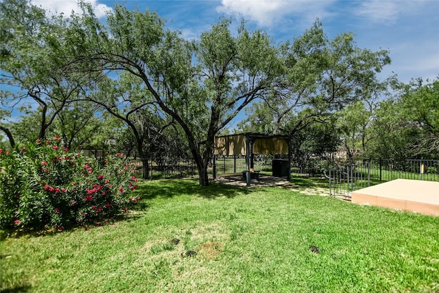 104 Springfield, Horseshoe Bay, TX 78657 - view of yard