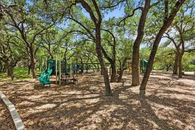 309 Cowal Dr S, Spicewood, TX 78669 - photo 10