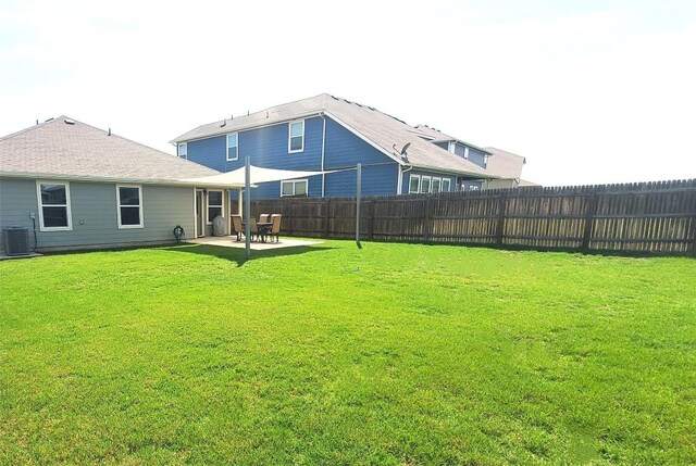 130 Navidad River Dr, Hutto, TX 78634 - fenced backyard featuring a patio area