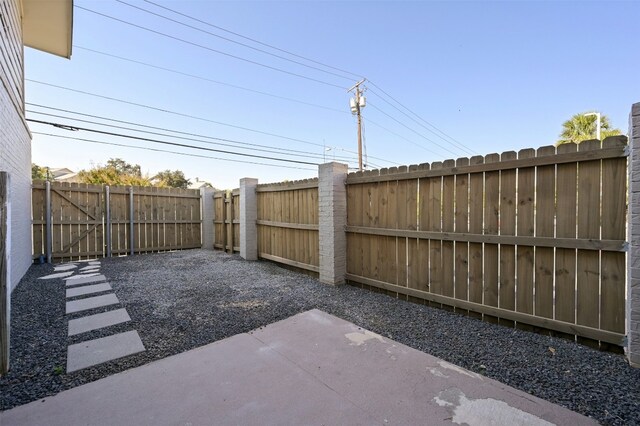 2122 Hancock Dr Unit 103, Austin, TX 78756 - view of yard featuring a patio area and fence