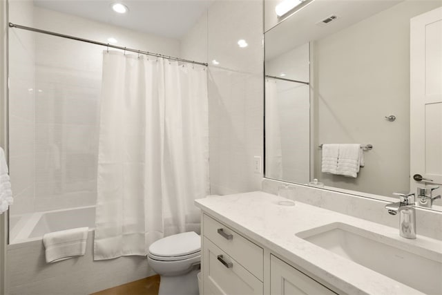 302 Bent Tree Ct, West Lake Hills, TX 78746 - bathroom with toilet, shower / tub combo with curtain, vanity, and recessed lighting