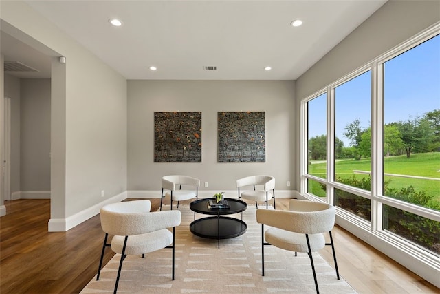 302 Bent Tree Ct, West Lake Hills, TX 78746 - living area featuring light wood-style floors, baseboards, and recessed lighting