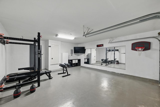 8805 Ravello Pass, Austin, TX 78749 - exercise room featuring a garage