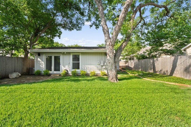 1513 Westover Rd, Austin, TX 78703 - back of property with a fenced backyard