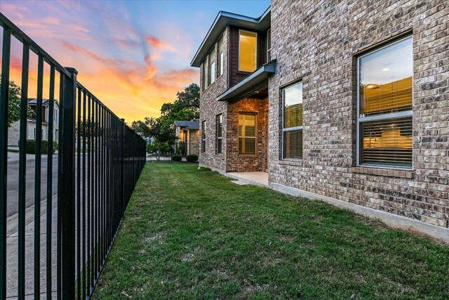 301 Jeffrey David Ln W, Austin, TX 78717 - view of yard