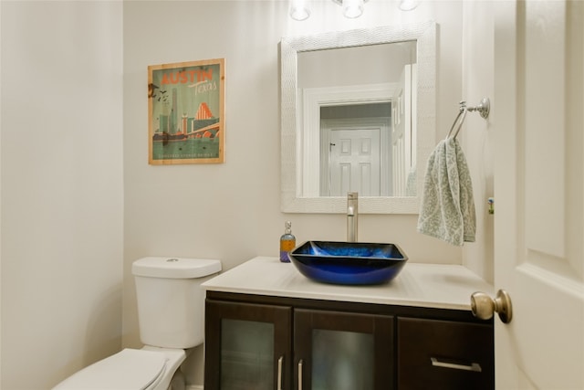 108 Tumbleweed Trl, Austin, TX 78733 - bathroom featuring toilet and vanity