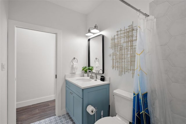 2106 Kenwood Ave, Austin, TX 78704 - bathroom featuring vanity, toilet, a shower with curtain, and baseboards