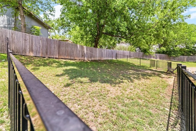 1840 Burton Dr Unit 110, Austin, TX 78741 - view of yard