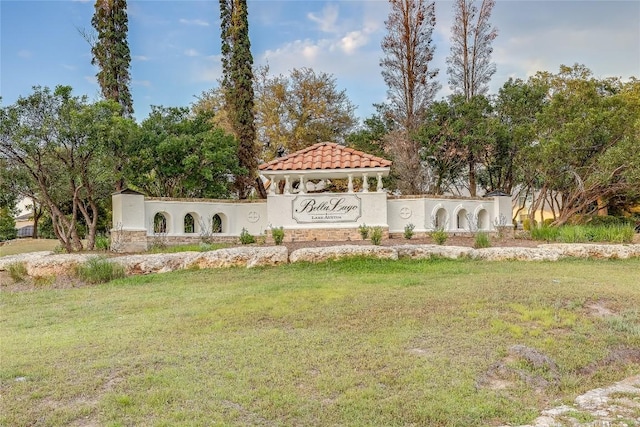 2116 Demona Dr, Austin, TX 78733 - community sign featuring a yard