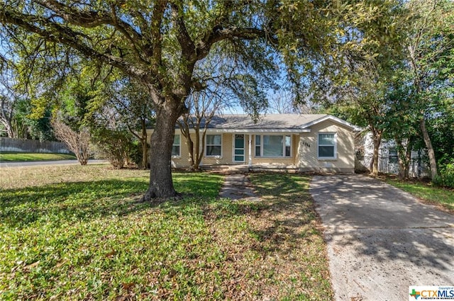 1518 S 37th St, Temple, TX 76504 - single story home with driveway
