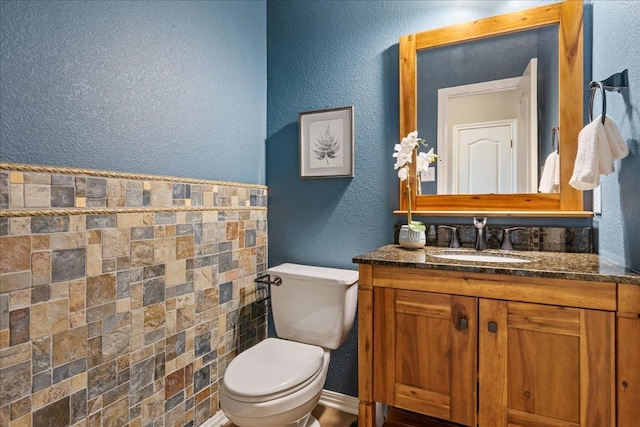 12920 Little Dipper Path, Austin, TX 78732 - bathroom with a textured wall, toilet, and vanity