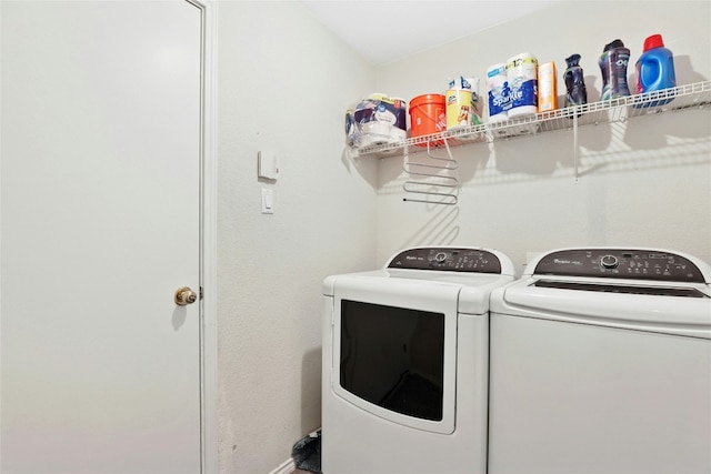1603 Country Squire Dr, Cedar Park, TX 78613 - laundry room featuring washer and clothes dryer and baseboards
