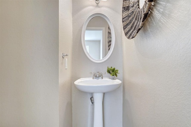 227 Woodlake Dr, Georgetown, TX 78633 - bathroom featuring a sink
