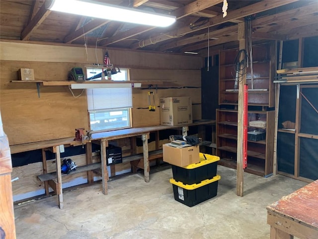 1408 W Clark St, Bartlett, TX 76511 - basement featuring a workshop area