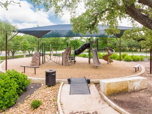 4216 Hannover Way, Round Rock, TX 78681 - community play area with fence