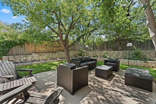 7016 Bending Oak Rd, Austin, TX 78749 - view of patio with outdoor lounge area and a fenced backyard