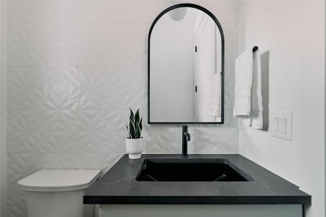 5805 Mojave Dr, Austin, TX 78745 - detailed view of a sink and tasteful backsplash